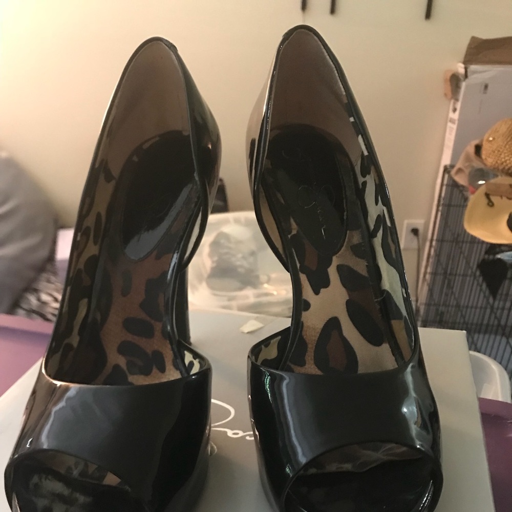 Black patent leather Jessica Simpson heels.